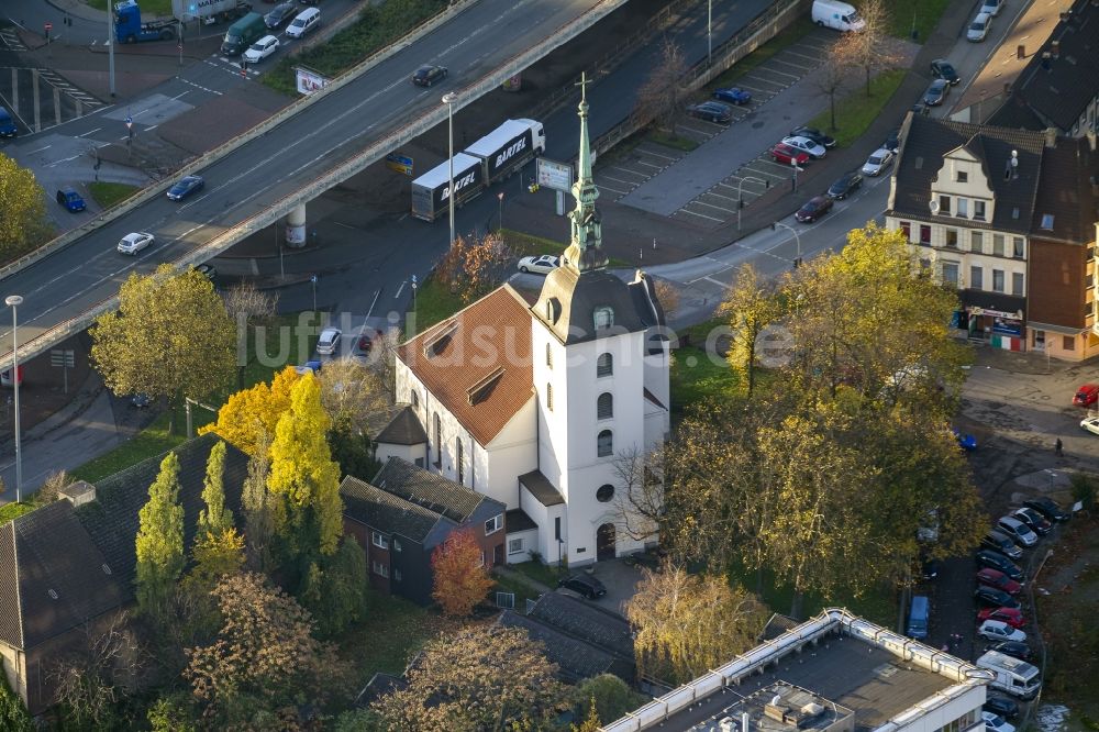 Duisburg von oben - Evangelische Marienkirche an der Josef Kiefer-Straße in der Duisburger Altstadt im Bundesland Nordrhein-Westfalen