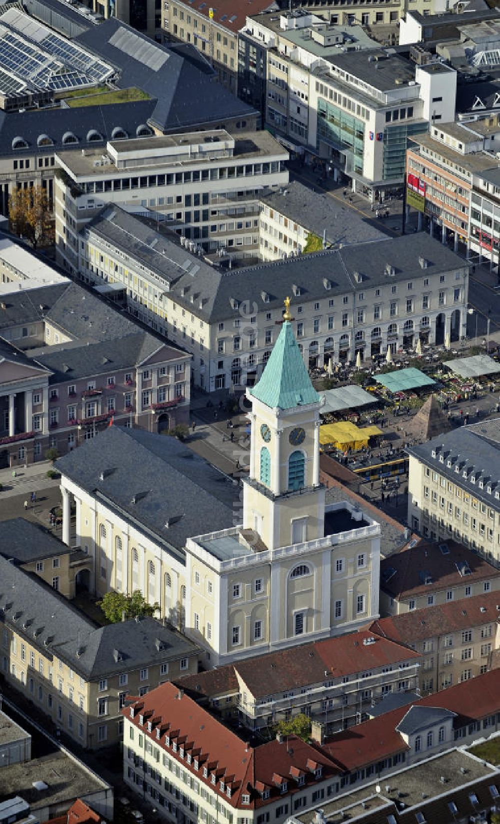 Karlsruhe aus der Vogelperspektive: Evangelische Stadtkirche Karlsruhe