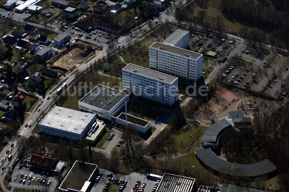 Luftbild Kleinmachnow - Evangelischer Bildungscampus - Evangelisches Gymnasium Kleinmachnow mit Grundschule und Kindergarten in Kleinmachnow in Brandenburg