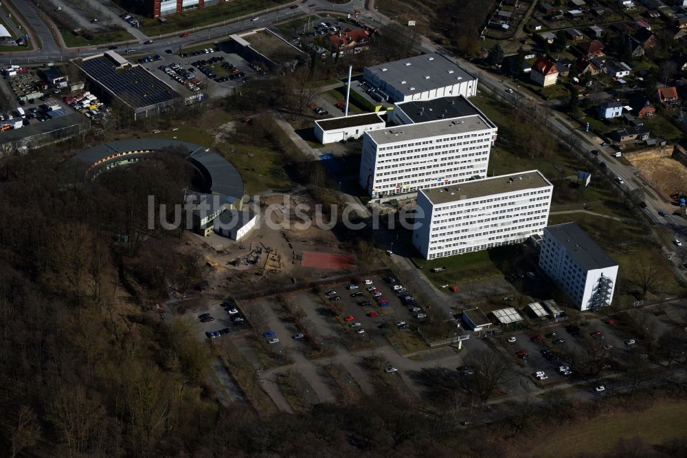 Luftbild Kleinmachnow - Evangelischer Bildungscampus - Evangelisches Gymnasium Kleinmachnow mit Grundschule und Kindergarten in Kleinmachnow in Brandenburg