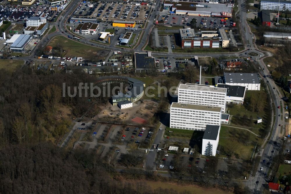 Kleinmachnow aus der Vogelperspektive: Evangelischer Bildungscampus - Evangelisches Gymnasium Kleinmachnow mit Grundschule und Kindergarten in Kleinmachnow in Brandenburg