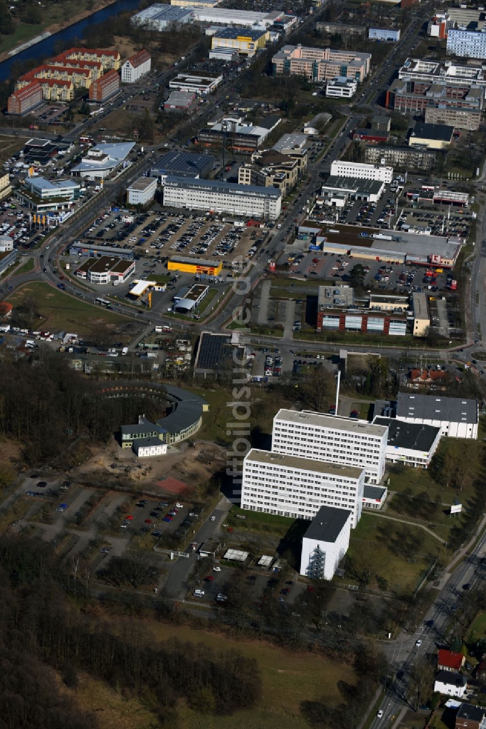 Luftbild Kleinmachnow - Evangelischer Bildungscampus - Evangelisches Gymnasium Kleinmachnow mit Grundschule und Kindergarten in Kleinmachnow in Brandenburg