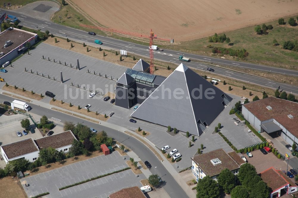 Mainz aus der Vogelperspektive: Eventpyramide in Mainz im Bundesland Rheinland-Pfalz