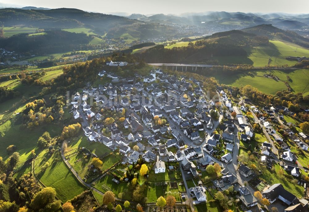 Luftaufnahme Meschede - Eversberg bei Meschede im Sauerland in Nordrhein-Westfalen