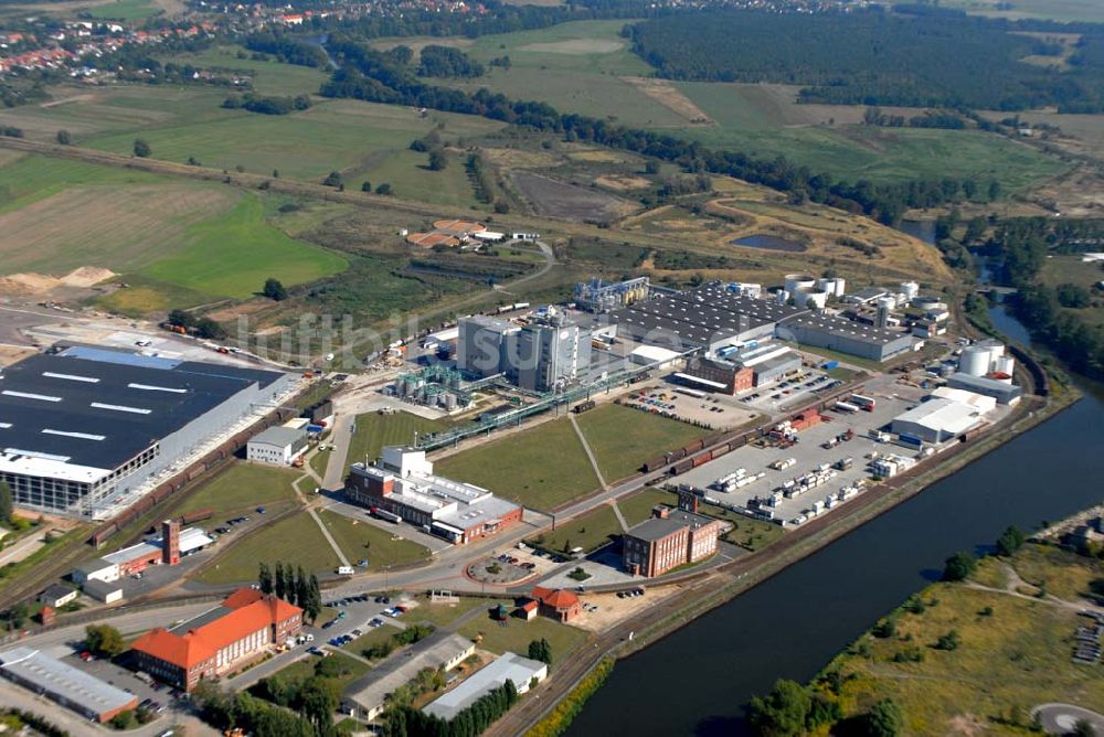 Luftbild Genthin (Sachsen-Anhalt) - Fabrik der Henkel Genthin GmbH in Genthin