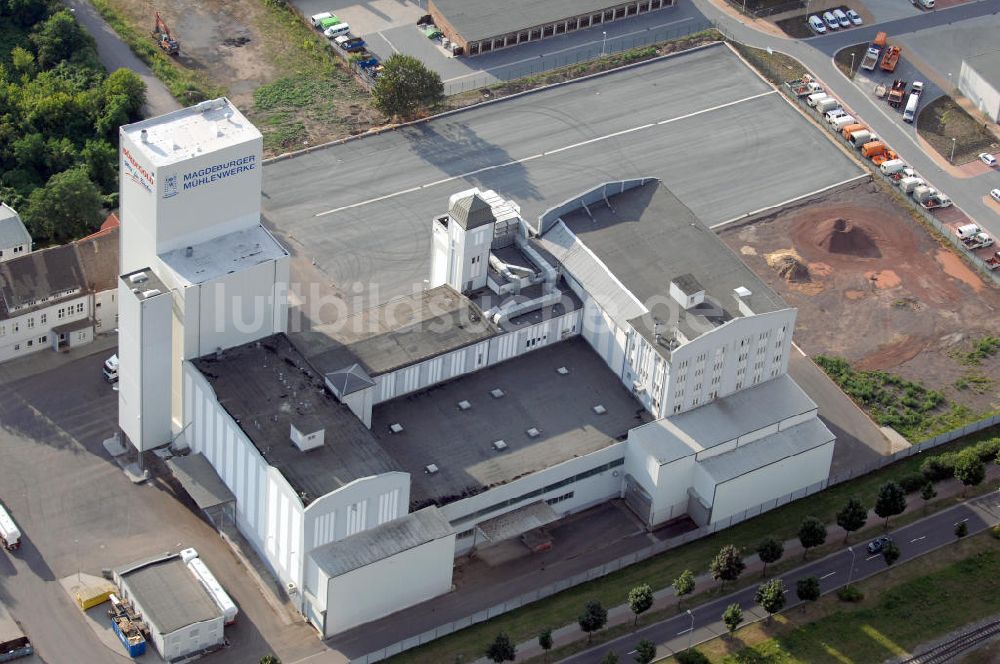 Magdeburg von oben - Fabrik der Magdeburger Mühlenwerke GmbH in Alte Neustadt