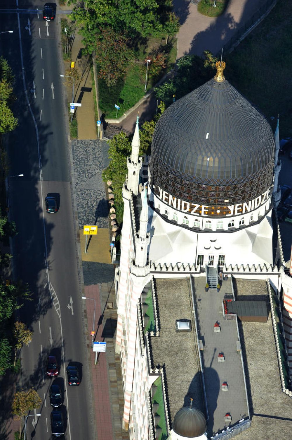 Luftbild Dresden - Fabrikgebäude Yenidze Dresden