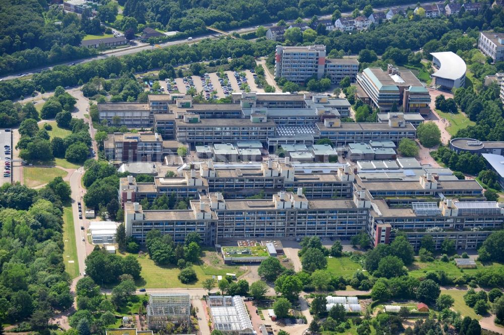 Luftaufnahme Düsseldorf - Fachbereich Mathematik der Heinrich-Heine-Universität im Stadtteil Bilk in Düsseldorf im Bundesland Nordrhein-Westfalen