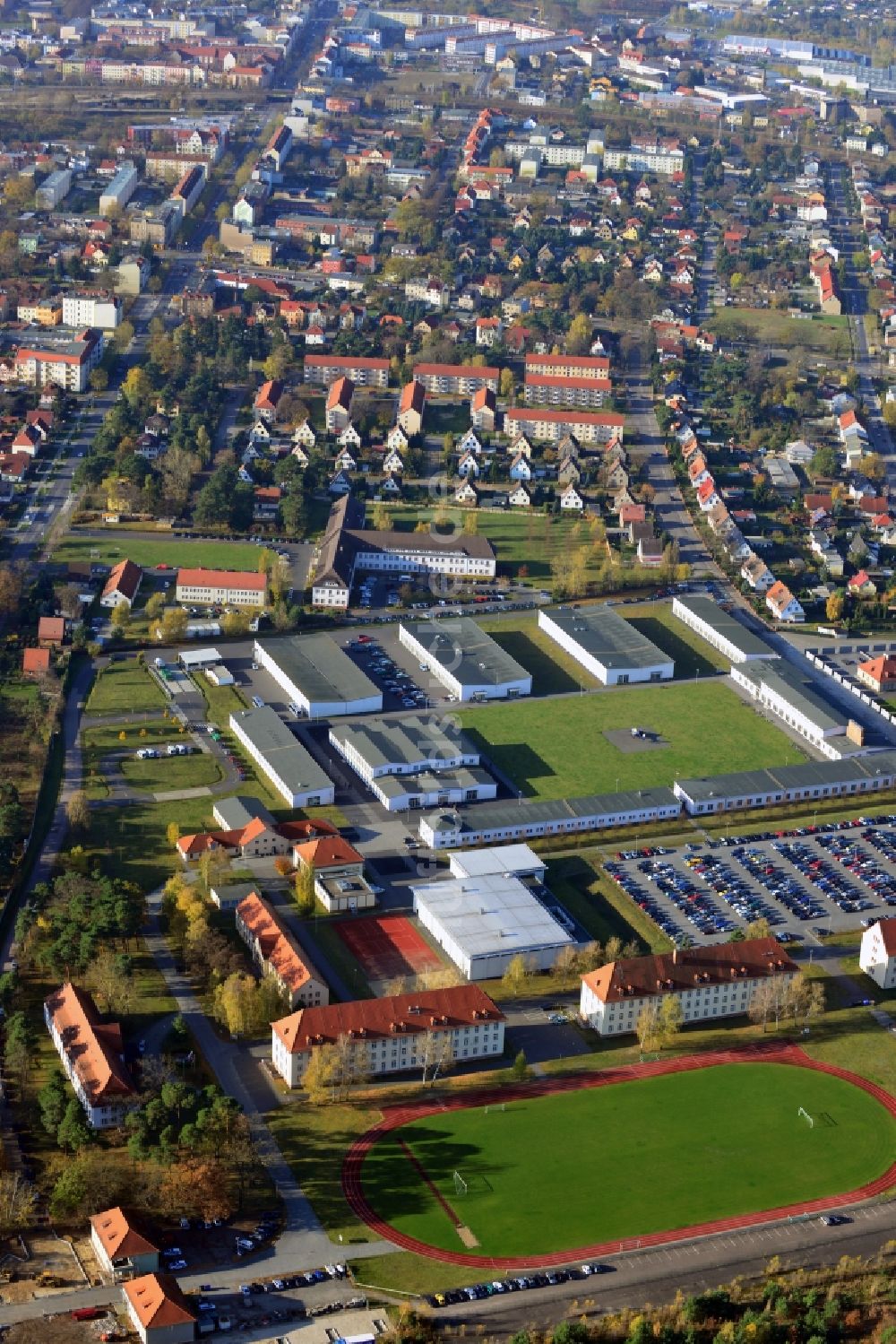 Luftbild Oranienburg - Fachhochschule der Polizei des Landes Brandenburg ( FHPol ) und ehemaliges SS- Verwaltungsgebäude zur Inspektion der Konzentrationslager in Oranienburg