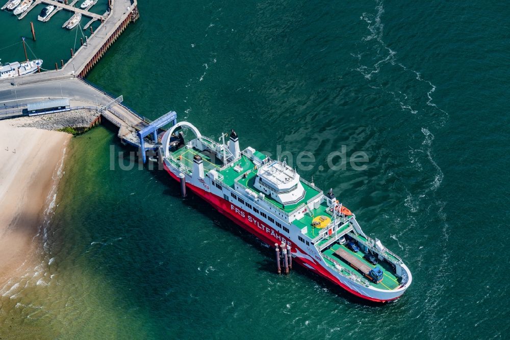 List Von Oben - Fähr- Schiff Der FRS Syltfähre Limassol Im Hafen In ...