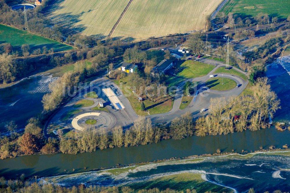 Haltern am See aus der Vogelperspektive: Fahrsicherheitstraining zur Erhöhung der Verkehrssicherheit mit Kraftfahrzeugen - ADAC Trainingsanlage Haltern in Berghaltern in Haltern am See im Bundesland Nordrhein-Westfalen, Deutschland