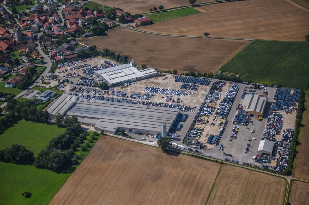 Luftbild Neukirchen - Fahrzeugbau- Werksgelände der Aichinger Autotechnikzentrum GmbH & Co. KG in Neukirchen im Bundesland Bayern, Deutschland