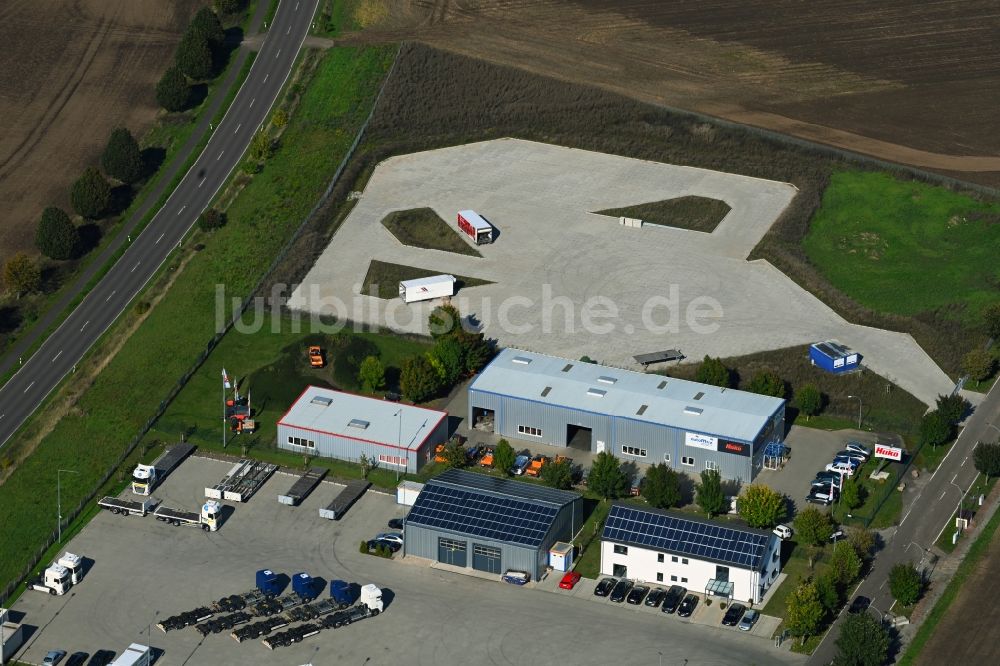 Luftaufnahme Ebendorf - Fahrzeugbau- Werksgelände der Auto März Fahrzeugtechnik u. Anlagen GmbH in Ebendorf im Bundesland Sachsen-Anhalt, Deutschland