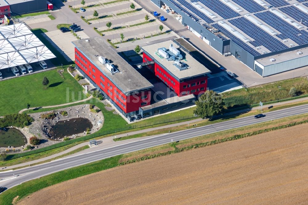 Luftbild Aulendorf - Fahrzeugbau- Werksgelände der Carthago Reisemobilbau GmbH in Aulendorf im Bundesland Baden-Württemberg, Deutschland