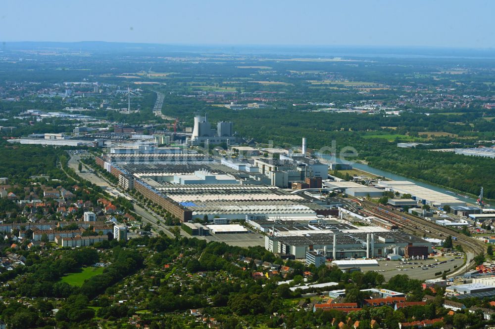 Hannover von oben - Fahrzeugbau- Werksgelände Volkswagen Nutzfahrzeuge an der Hansastraße in Hannover im Bundesland Niedersachsen, Deutschland