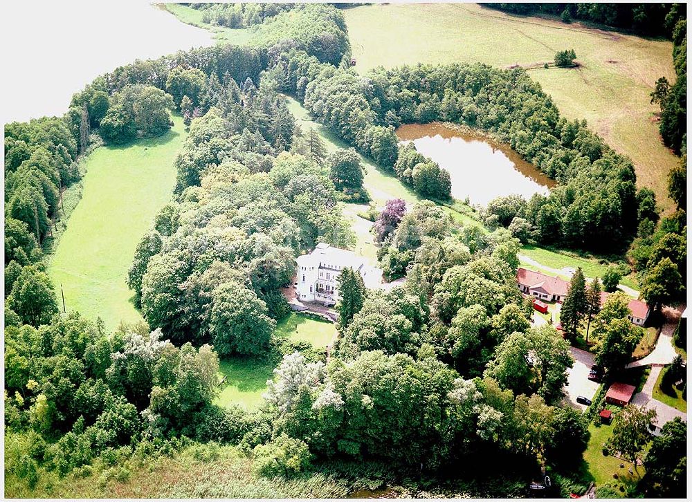 Kratzeburg von oben - Familienferienstätte Dambecker Park im Nationalpark Müritz AWO Sano gemeinnützige GmbH Susanne Müller-Bohley Leiterin der Familienferienstätte S