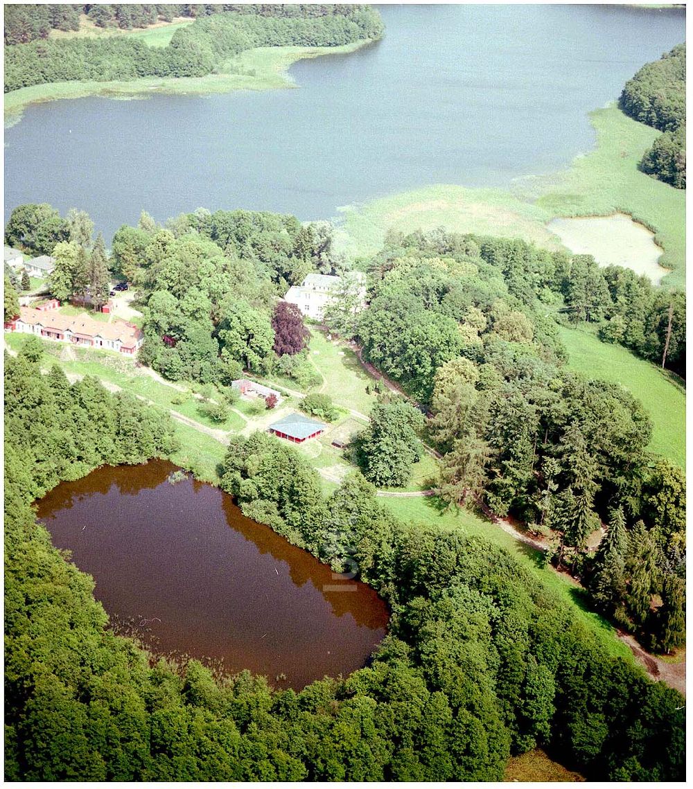 Luftbild Kratzeburg - Familienferienstätte Dambecker Park im Nationalpark Müritz AWO Sano gemeinnützige GmbH Susanne Müller-Bohley Leiterin der Familienferienstätte S