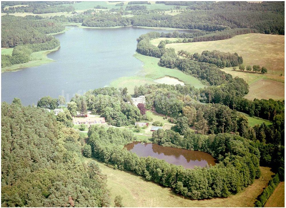 Kratzeburg von oben - Familienferienstätte Dambecker Park im Nationalpark Müritz AWO Sano gemeinnützige GmbH Susanne Müller-Bohley Leiterin der Familienferienstätte S