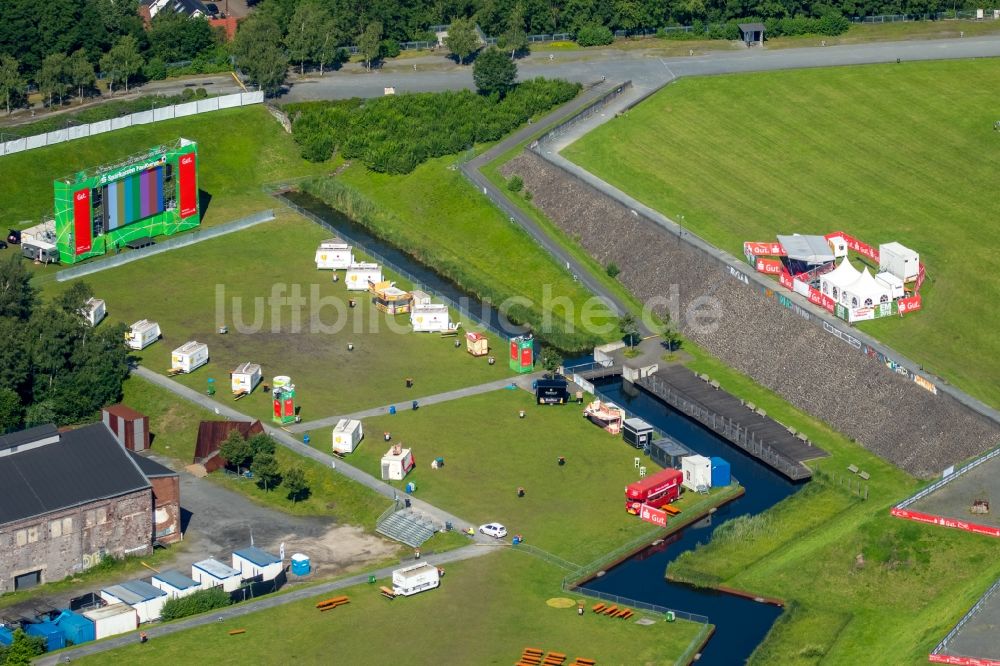 Bochum aus der Vogelperspektive: Fanmeile und Public Viewing im Westpark in Bochum im Bundesland Nordrhein-Westfalen