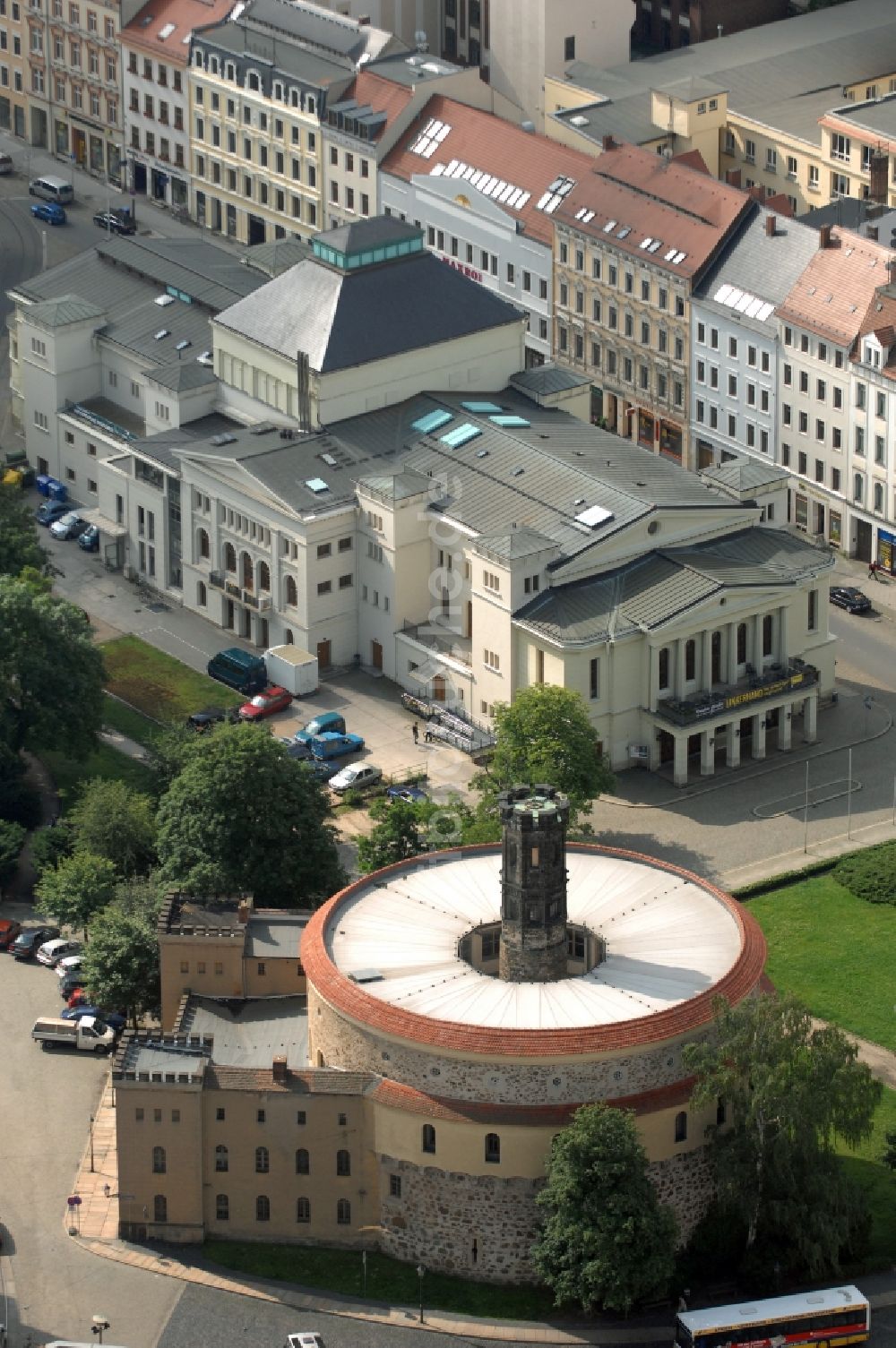 Görlitz von oben - Fassade des Baudenkmales Kaisertrutz (auch Reichenbacher Rondell) in Görlitz im Bundesland Sachsen