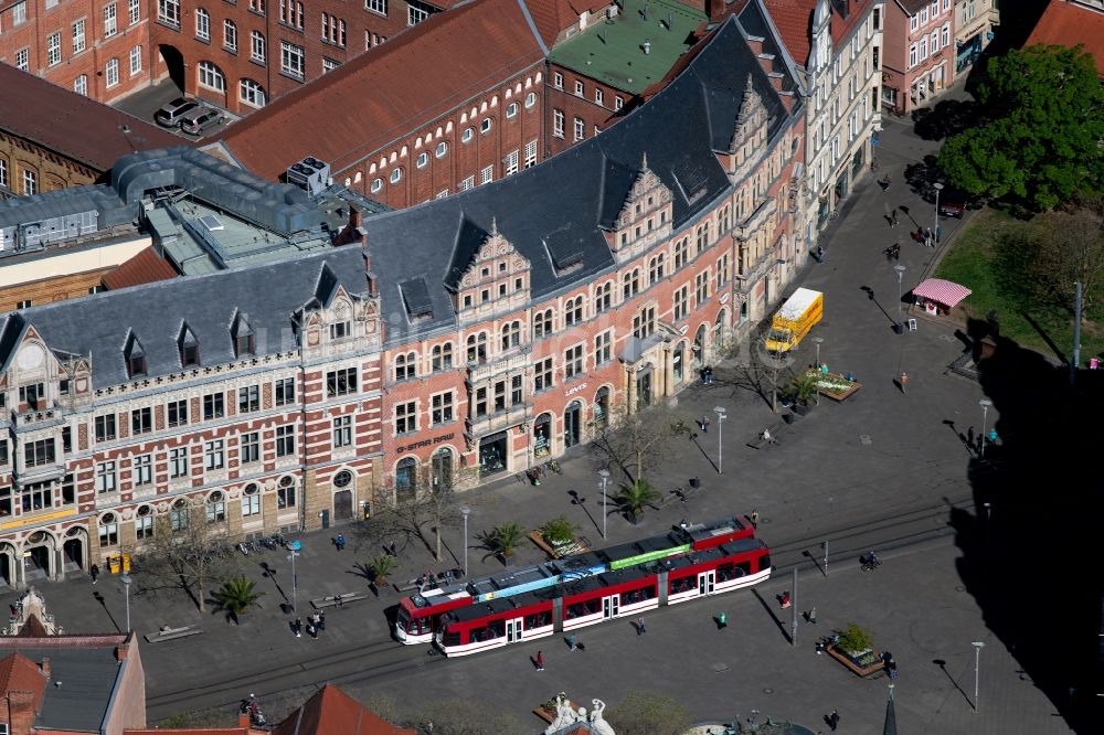 Luftbild Erfurt - Fassaden der Einkaufsstraße Anger im Zentrum in Erfurt im Bundesland Thüringen, Deutschland