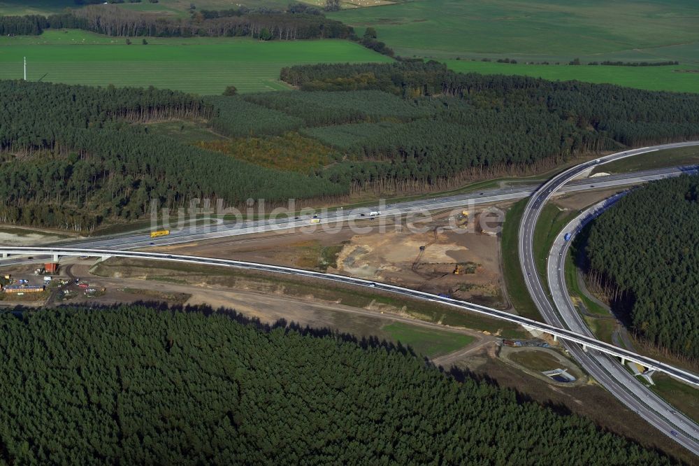 Luftbild Groß Ziethen - Fast fertige Baustelle zum Um- und Ausbau des Autobahndreieck AD Havelland im Bundesland Brandenburg