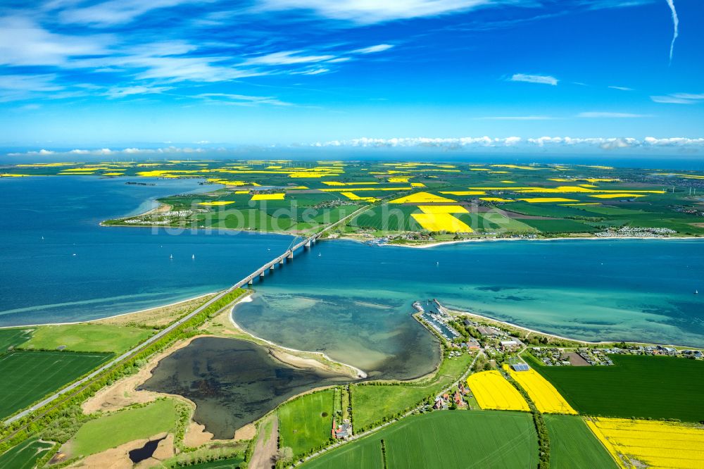 Fehmarn aus der Vogelperspektive: Fehmarnsundbrücke über die Ostsee in Fehmarn im Bundesland Schleswig-Holstein, Deutschland