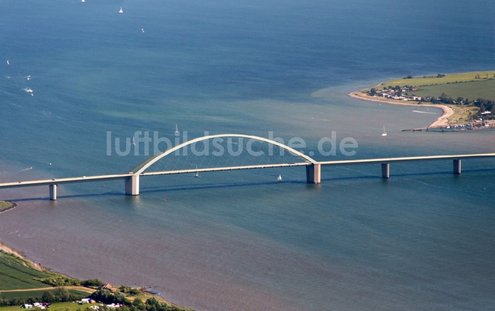 Großenbrode aus der Vogelperspektive: Fehmarnsundbrücke zwischen Fehmarn und dem Festland bei Großenbrode in Schleswig-Holstein