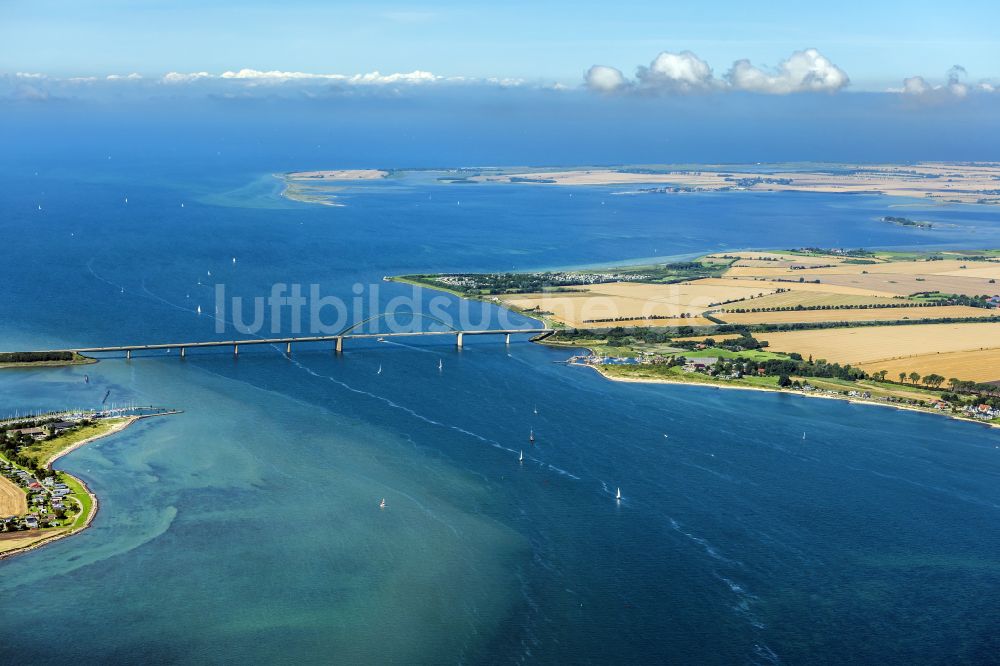 Luftaufnahme Fehmarn - Fehmarnsundbrücke zwischen Fehmarn und dem Festland bei Großenbrode in Schleswig-Holstein