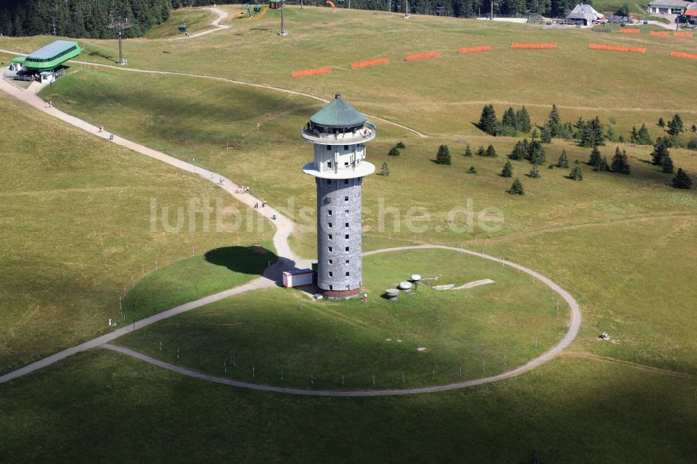 Feldberg (Schwarzwald) von oben - Feldbergturm (Schwarzwald)auf dem Feldberg im Bundesland Baden-Württemberg