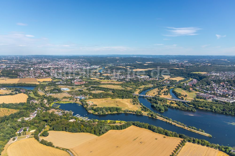 Querenburg aus der Vogelperspektive: Felder und angrenzende Waldgebiete in Querenburg im Bundesland Nordrhein-Westfalen, Deutschland