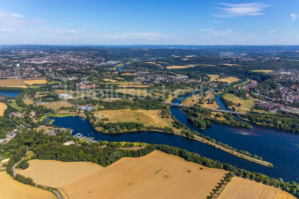 Luftbild Querenburg - Felder und angrenzende Waldgebiete in Querenburg im Bundesland Nordrhein-Westfalen, Deutschland