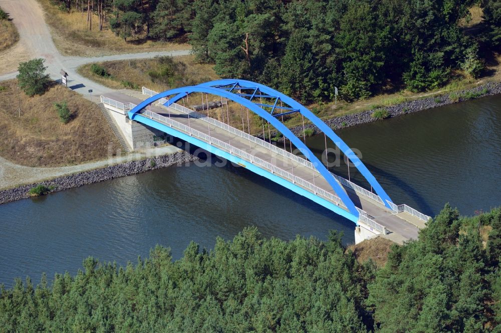 Luftaufnahme Detershagen - Feldwegbrücke Schartau Detershagen über dem Elbe-Havel-Kanal im Bundesland Sachsen-Anhalt