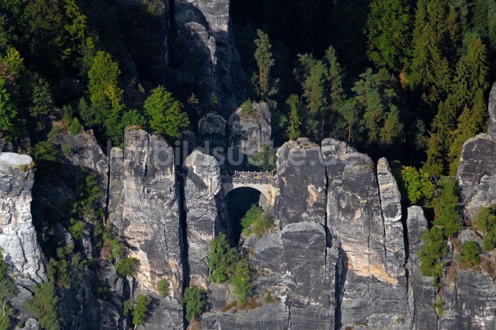 Luftbild Rathen - Felsen im Basteigebiet in Rathen im Bundesland Sachsen