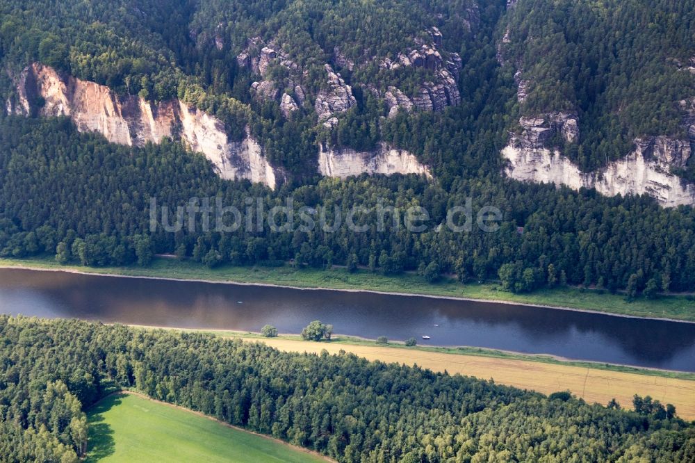 Luftaufnahme Rathen - Felsen- und Berglandschaft des Elbsandsteingebirges in Rathen im Bundesland Sachsen, Deutschland