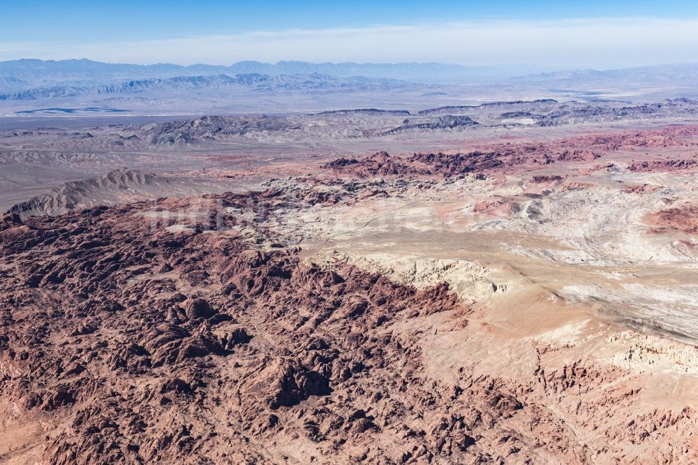 Moapa Valley aus der Vogelperspektive: Felsen- und Berglandschaft des Fire Canyon in Moapa Valley in Nevada, USA