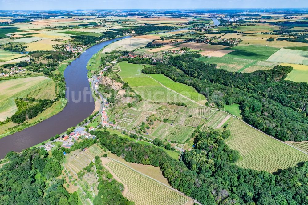 Seusslitz von oben - Felsen- Küsten- Landschaft an der Elbe in Seusslitz im Bundesland Sachsen, Deutschland