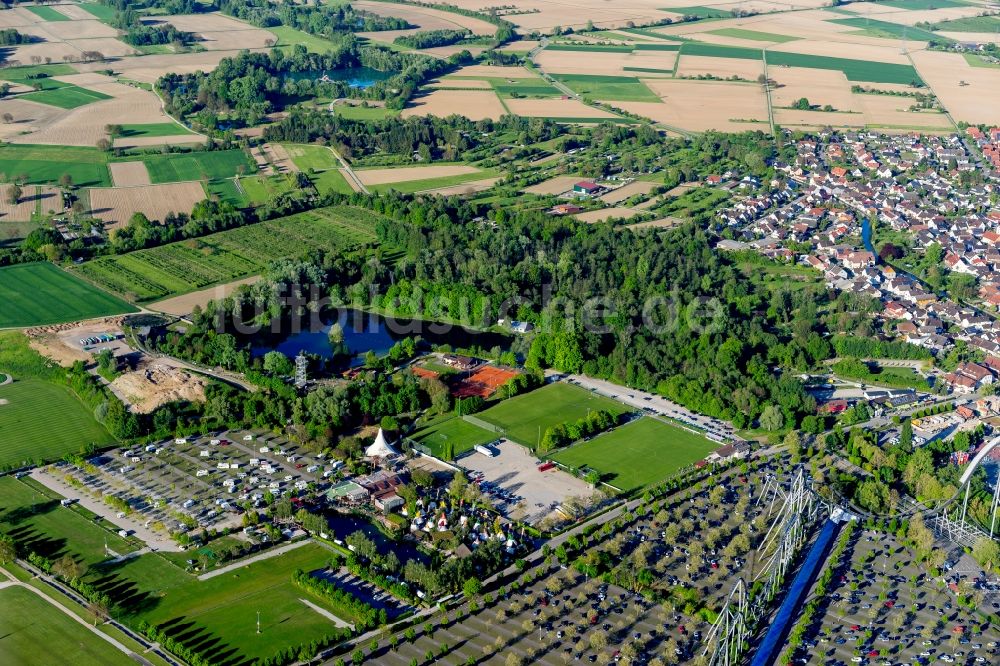 Rust aus der Vogelperspektive: Ferienhaus- Anlage des Ferienparks Europa-Park in Rust im Bundesland Baden-Württemberg