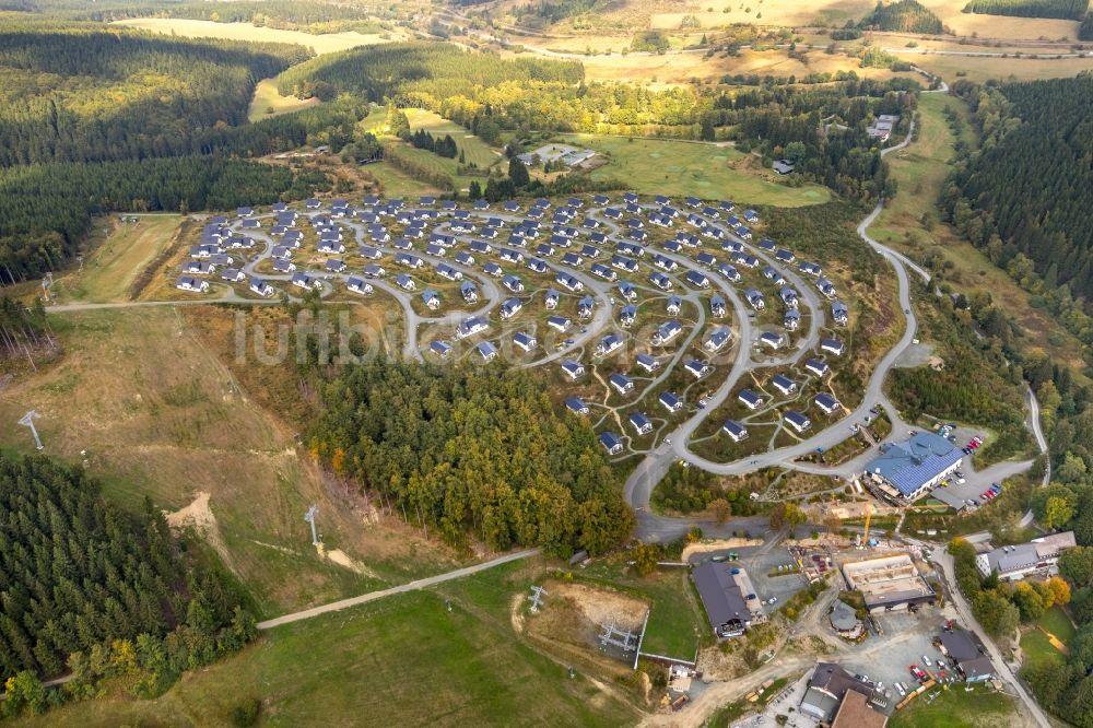 Luftbild Winterberg - Ferienhaus- Anlage des Ferienparks Landal Winterberg In der Büre in Winterberg im Bundesland Nordrhein-Westfalen, Deutschland