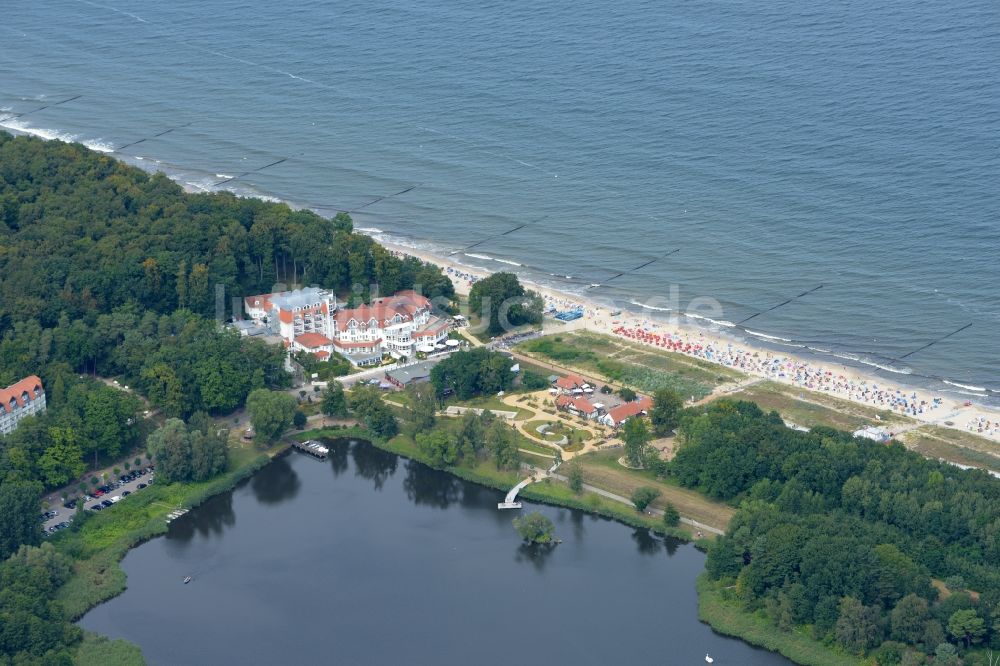 Loddin aus der Vogelperspektive: Ferienhaus Anlage im Ortsteil Kölpinsee in Loddin im Bundesland Mecklenburg-Vorpommern