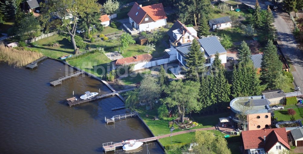 Teupitz aus der Vogelperspektive: Ferienhaus Anlage am Teupitzer See in Teupitz im Bundesland Brandenburg, Deutschland