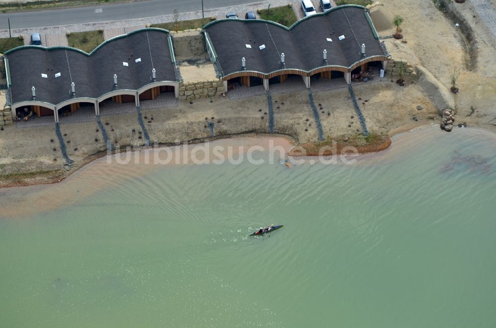 Großpösna aus der Vogelperspektive: Ferienhaussiedlung am Ufer des Störmthaler Sees bei Großpösna in Sachsen