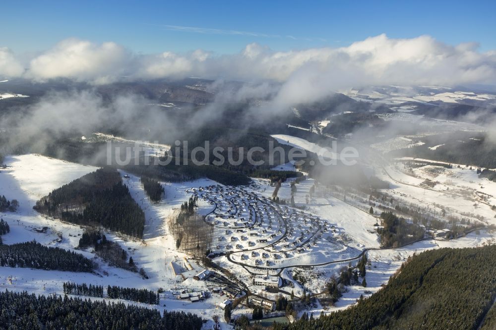 Winterberg aus der Vogelperspektive: Ferienpark Landal Winterberg bei Winterberg im Hochsauerlandkreis HSK im Bundesland Nordrhein-Westfalen