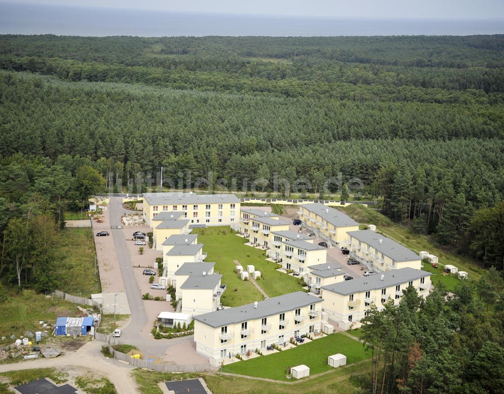 Luftaufnahme Graal-Müritz - Ferienwohnpark im Küstenwald der HAWO Bauträger KG in unmittelbarer Strandnähe im Ostseeheilbad Graal-Müritz