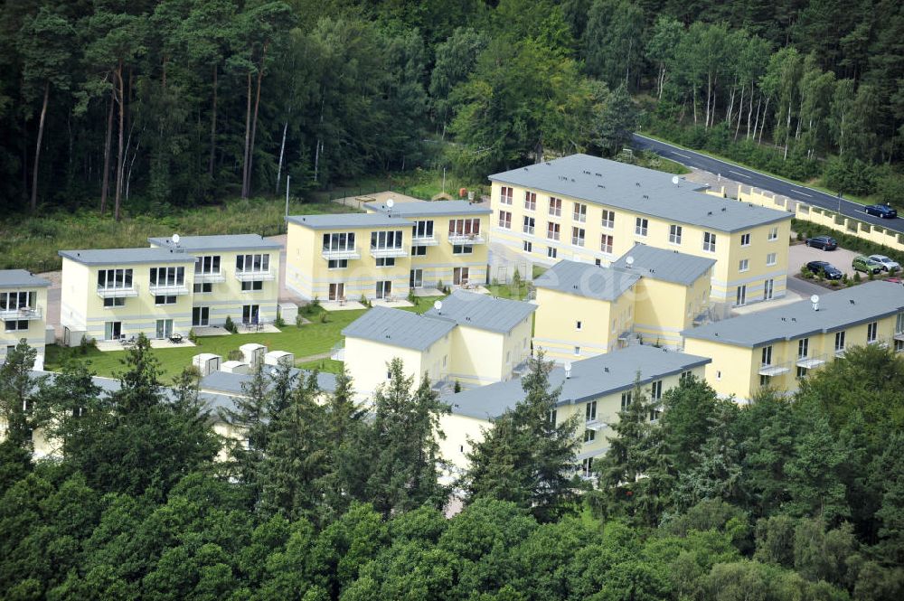 Graal-Müritz aus der Vogelperspektive: Ferienwohnpark im Küstenwald der HAWO Bauträger KG in unmittelbarer Strandnähe im Ostseeheilbad Graal-Müritz