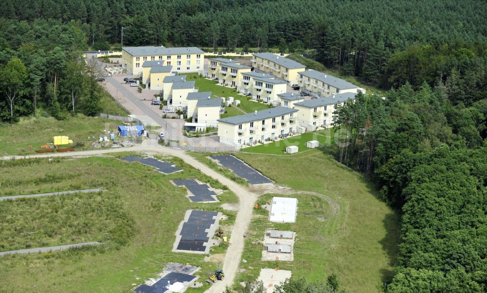 Graal-Müritz aus der Vogelperspektive: Ferienwohnpark im Küstenwald der HAWO Bauträger KG in unmittelbarer Strandnähe im Ostseeheilbad Graal-Müritz