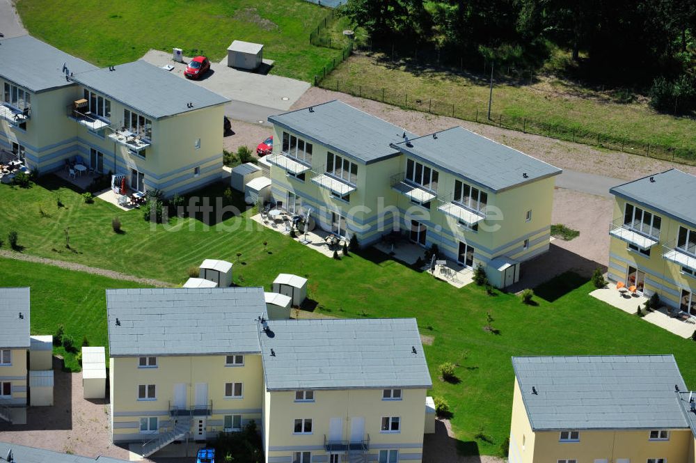 OSTSEEBAD GRAL-MÜRITZ aus der Vogelperspektive: Ferienwohnpark im Küstenwald der HAWO Bauträger KG in unmittelbarer Strandnähe im Ostseeheilbad Graal-Müritz