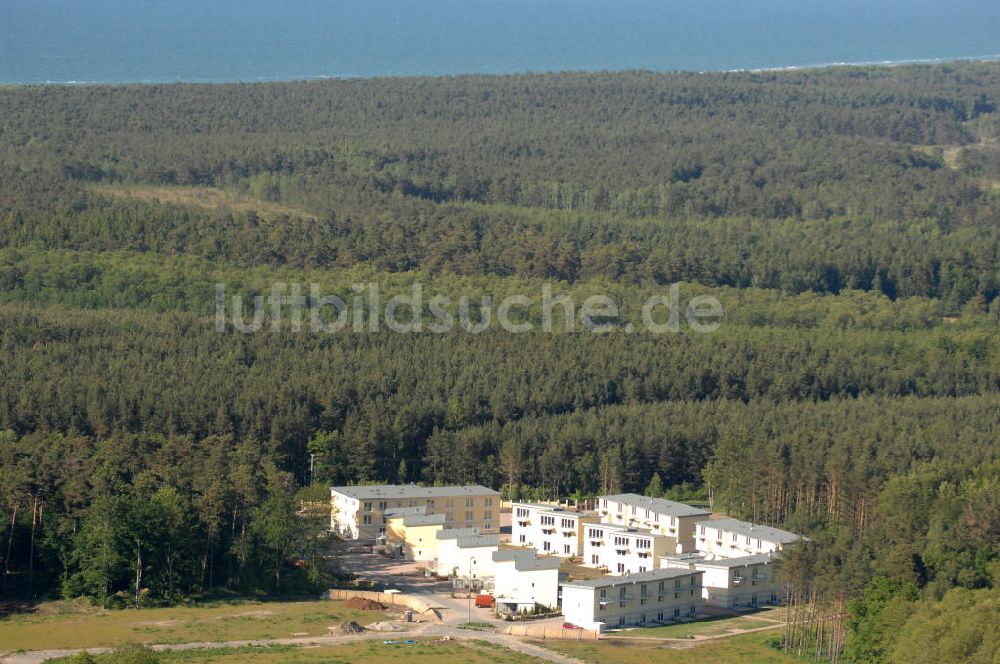 Graal-Müritz von oben - Ferienwohnpark im Küstenwald der HAWO Bauträger KG in unmittelbarer Strandnähe im Ostseeheilbad Graal-Müritz