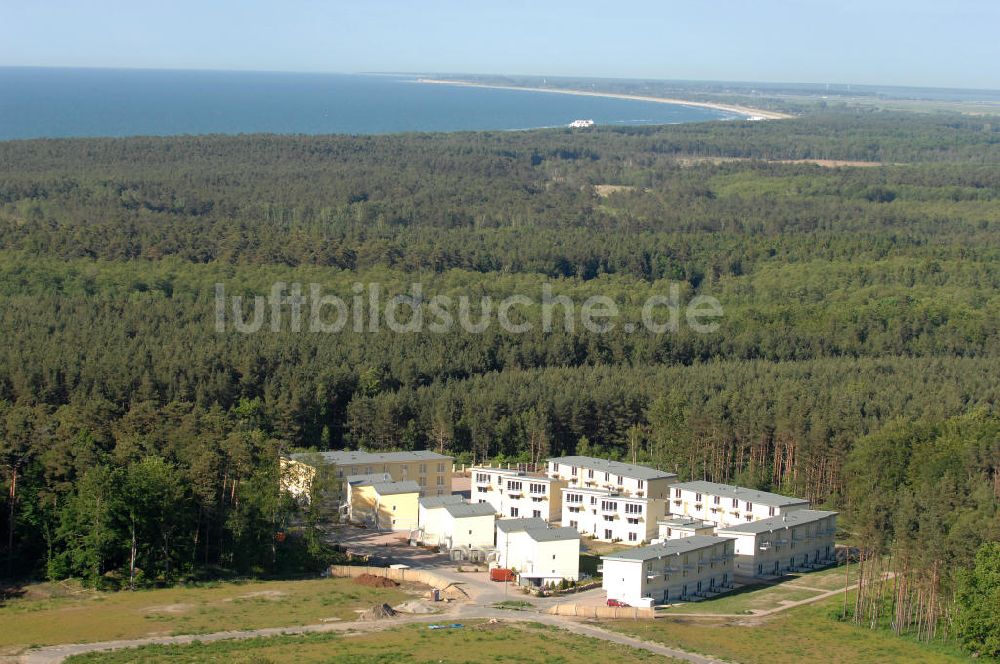 Graal-Müritz aus der Vogelperspektive: Ferienwohnpark im Küstenwald der HAWO Bauträger KG in unmittelbarer Strandnähe im Ostseeheilbad Graal-Müritz