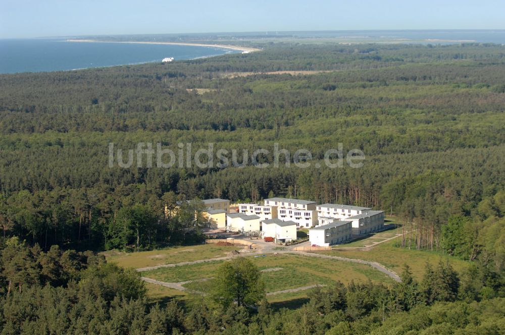 Graal-Müritz von oben - Ferienwohnpark im Küstenwald der HAWO Bauträger KG in unmittelbarer Strandnähe im Ostseeheilbad Graal-Müritz